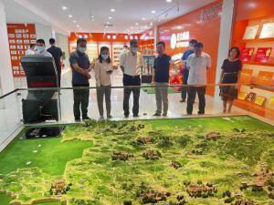 洛陽市市委常委、宣傳部長王飛蒞臨洛陽正大調(diào)研